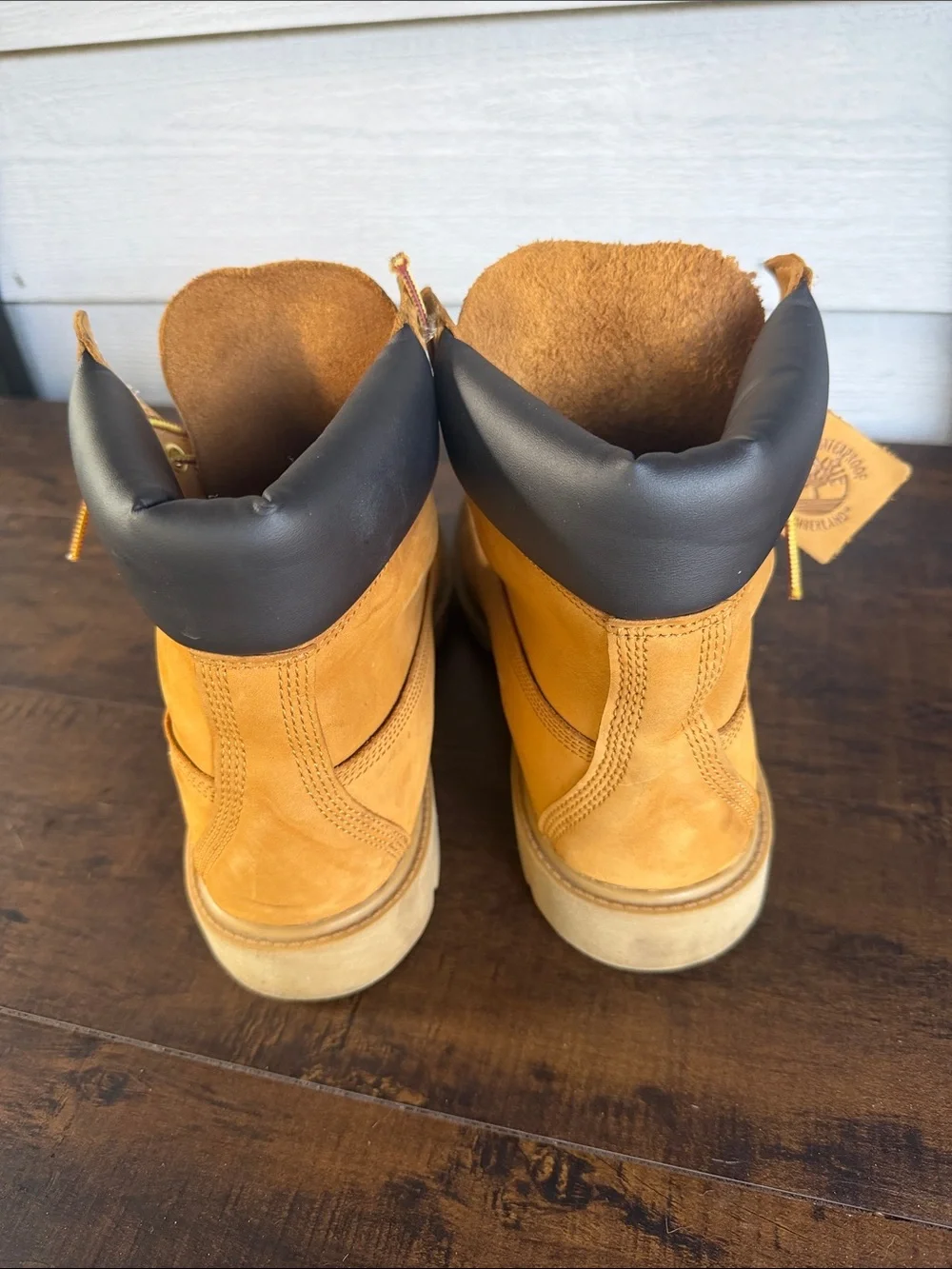 Timberland Wheat Suede Lace-Up Work Boots with Padded Collar